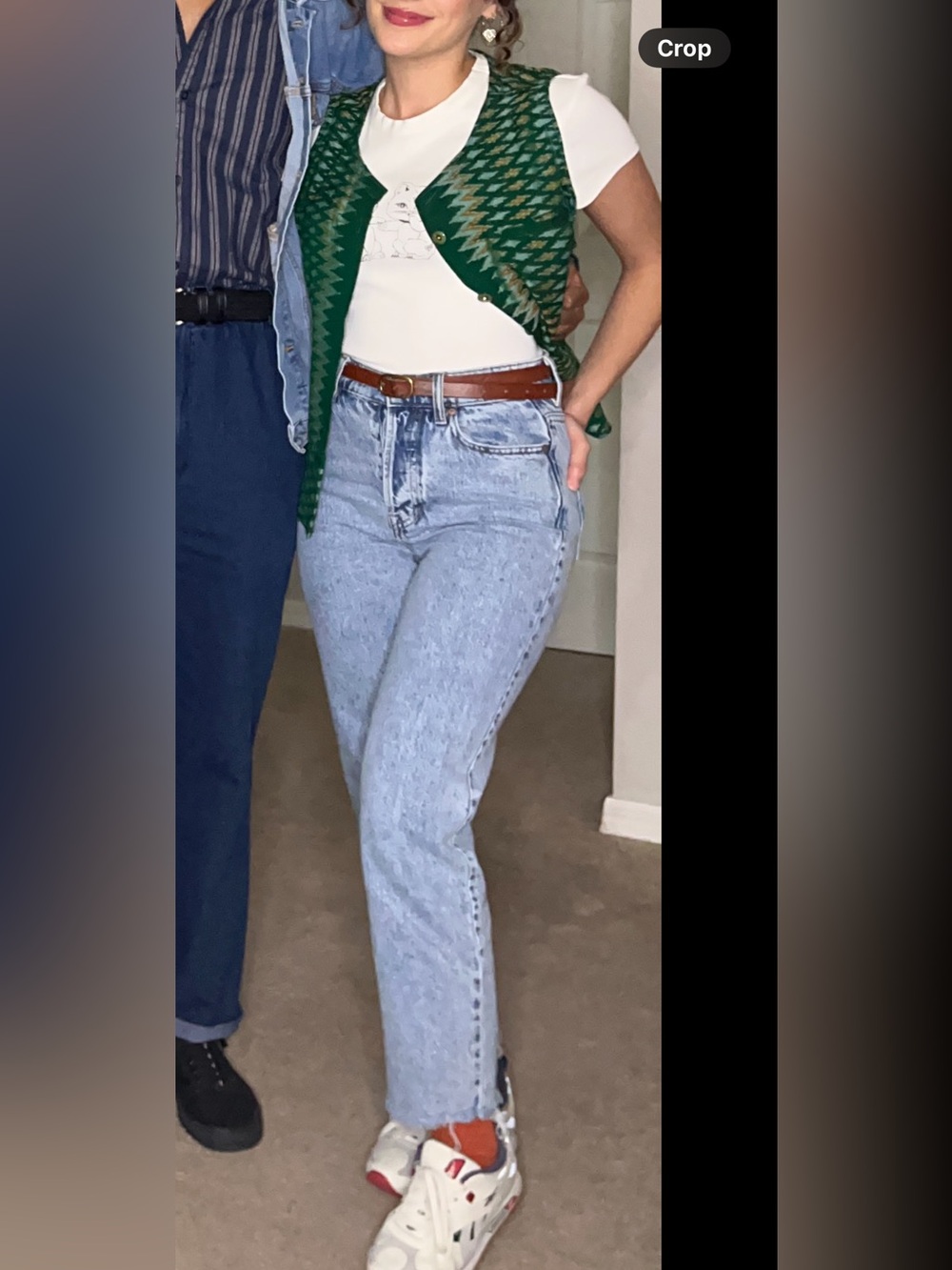 Green Patterned Sleeveless Button-Front Top - Picture 9 of 9